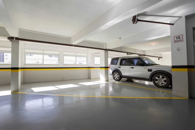 Imagem Apartamento diferenciado com 4 suítes e 5 vagas de garagem no Centro de Balneário Camboriú/SC