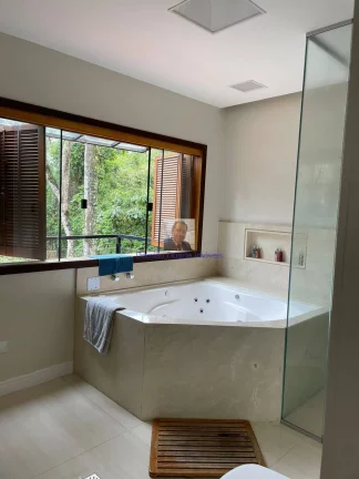 Imagem VENDE-SE Casa MODERNA, 4 suítes, Cond. Vila Verde