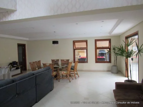 Imagem Linda Casa de 300 m² Granja Viana - Carapicuíba, à venda por R$ 2.000.000