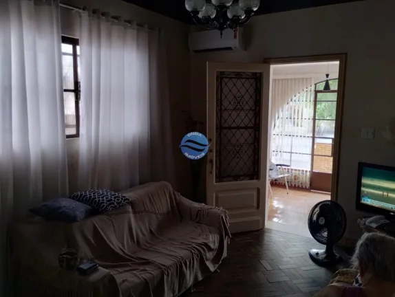 Imagem Casa a venda em Santos no Embaré, tipo raro, oportunidade.