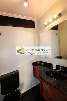 Imagem More em um apartamento com 207 m², 4 suítes, 2 vagas de garagem no miolo do Cambuí - Campinas - SP