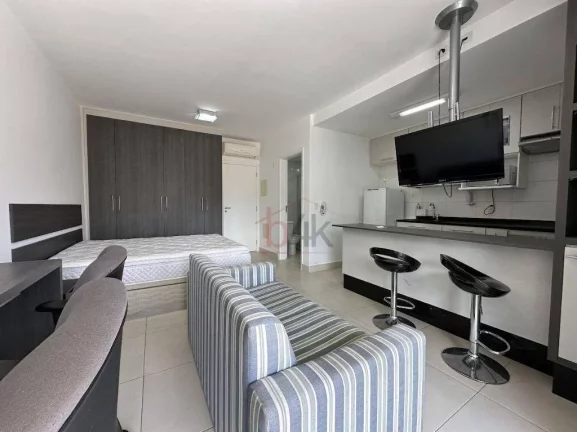 Studio Mobiliado no Campo Belo | Ao Lado do Metrô | Com Varanda e Home Office