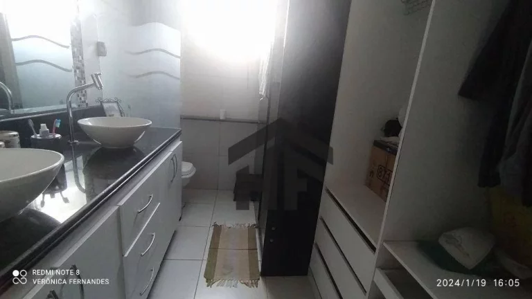 Imagem Apartamento com 5 Quartos à Venda, 220 m² em Espinheiro - Recife