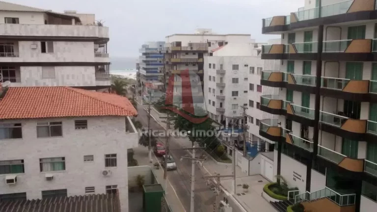 Imagem Cobertura c/ 4 Quartos Semi Mobiliada há 100 Mts da Praia