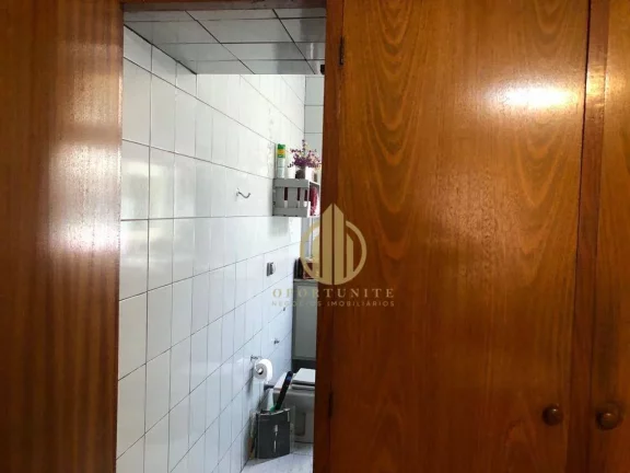 Imagem Casa três dormitórios com edícula