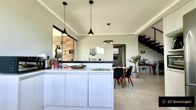 Imagem Casa à Venda em Condomínio Fechado Região de Atibaia/SP - por R$1.100.000!