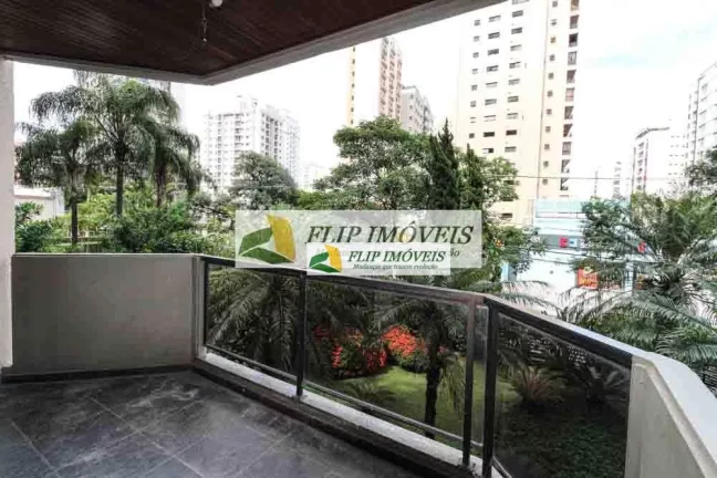 Imagem More em um apartamento de 168 metros quadrados com 4 quartos no miolo do Cambuí - Campinas - SP