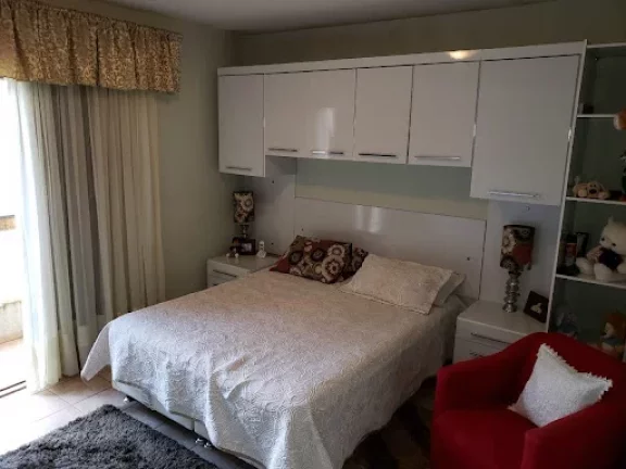 Imagem Sobrado com 4 dormitórios à venda, 240 m² por R$ 580.000,00 - Aeroporto - Guarulhos/SP