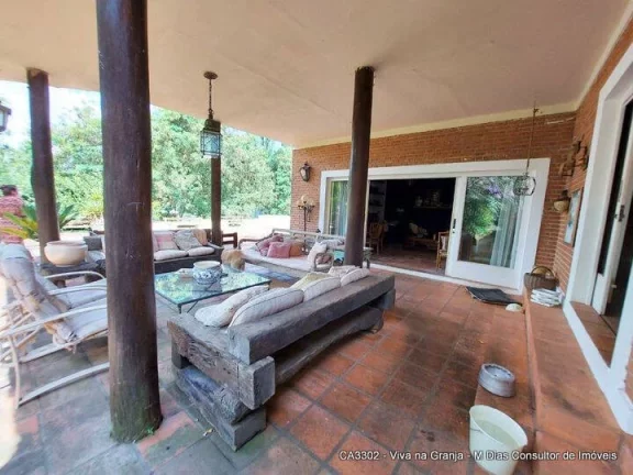 Imagem Linda casa estilo Granja Viana - Térrea e muito verde