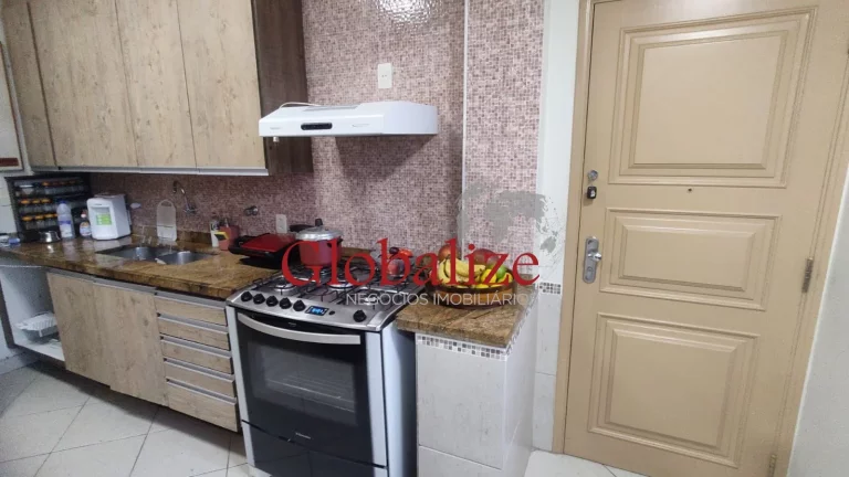 Imagem Apartamento com Vista Mar à Venda com 3 Dormitórios e 1 Vaga no Bairro da Ponta da Praia em Santos por R$ 1.385.000,00