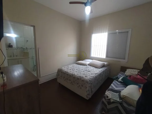 Imagem Casa a 500m da Praia de Peruibe, 4 dorms perto de toda rede comercial