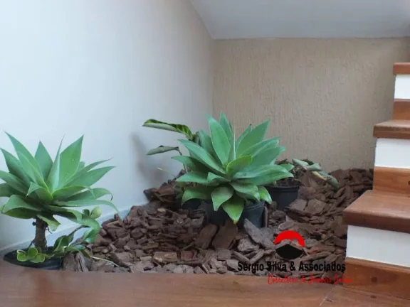 Imagem Casa de Alto Padrão a Venda no Alto da Boa Vista, em Campos do Jordão - SP.