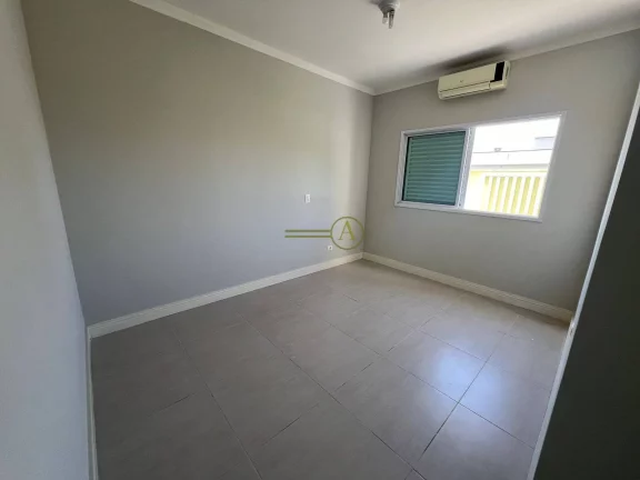 Imagem Sobrado alto padrão à venda condomínio Bougainville IV totalmente reformado