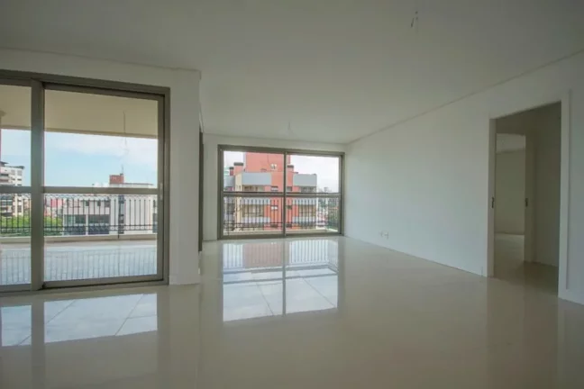 Imagem Apartamento à venda no bairro Três Figueiras - Porto Alegre/RS