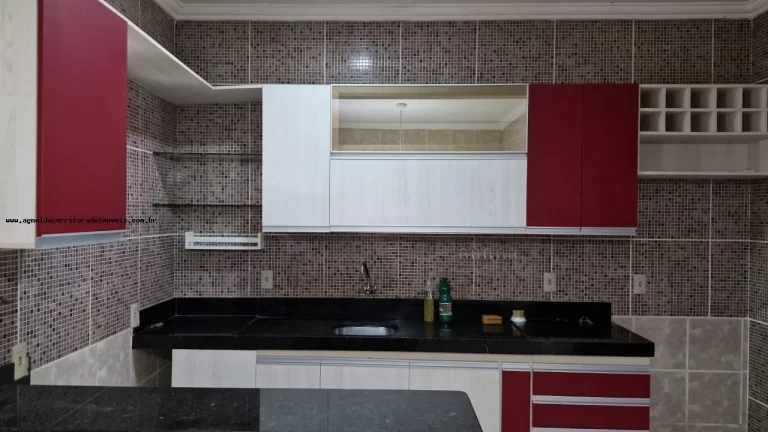 Imagem Casa para Venda em Parnamirim, Nova Parnamirim, 3 dormitórios, 1 suíte, 2 banheiros, 2 vagas
