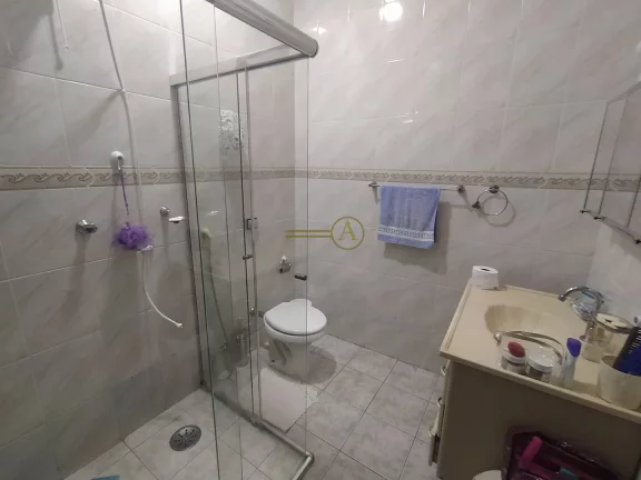 Imagem Casa com 3 dorms (2 suítes) a 700m da Praia à venda em Peruíbe