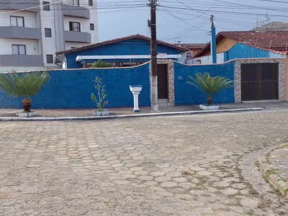 Imagem Casa térrea com edícula 50 metros da praia em Mongaguá!