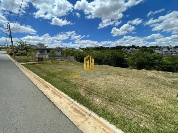 Imagem Lote a venda em condomínio de alto padrão, Jardins Nápoles. Com 360 m².Portaria 24 horas e segur...