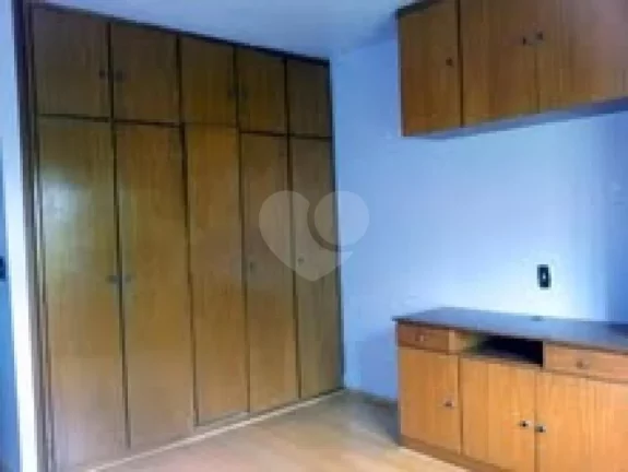 Imagem Sobrado à venda com 3 quartos, sendo 1 suíte, em Morumbi, São Paulo - SP