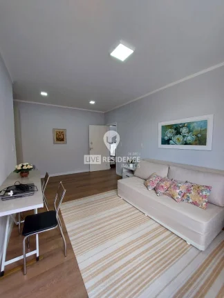 Imagem Linda casa em Condomínio bem localizado !
