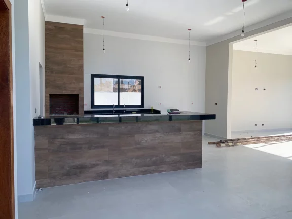 Imagem Incrível casa a venda no Condomínio Ninho Verde - Porangaba/SP.