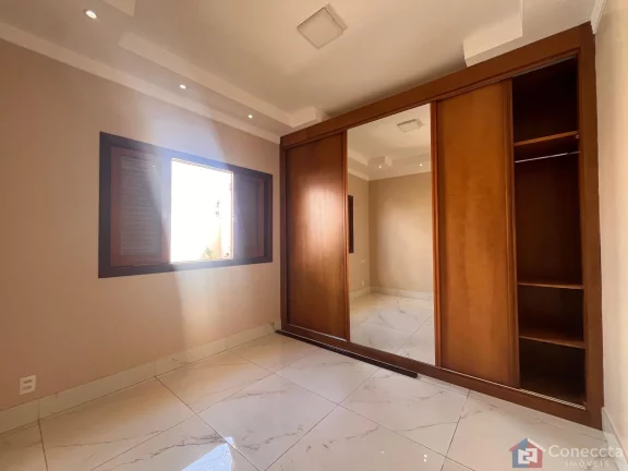 Imagem Casa Ampla à Venda no Bairro Caramuru em Patos de Minas – 4 Quartos, 198m² Construídos