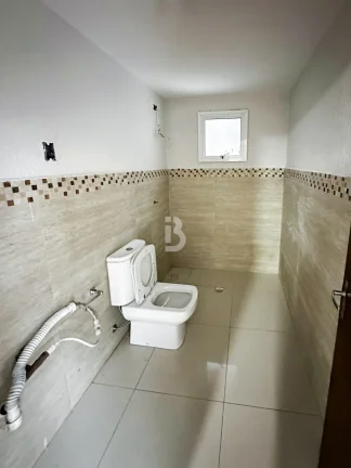 Imagem Casa Comercial para Alugar na Vila Isabel | 195m² com Pé Direito Duplo e Salas Integradas – Ideal para Escritórios, Clínicas e Empresas