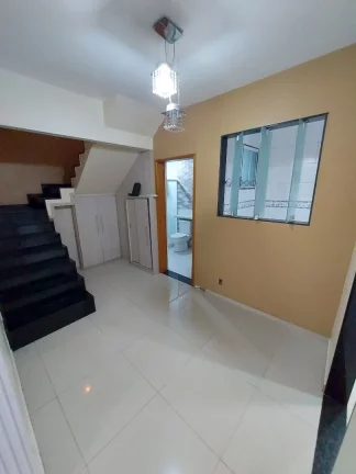 Imagem EXCELENTE Casa TRIPLEX com 260m² no Pq Duque.