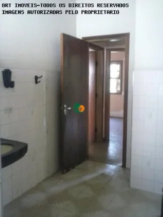 Imagem Casa para Venda em São Roque, Centro, 3 dormitórios, 1 banheiro, 2 vagas