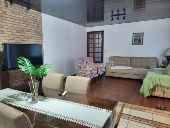 Imagem Casa com 5 dormitórios à venda, 242 m² por R$ 700.000,00 - Centro - Poá/SP