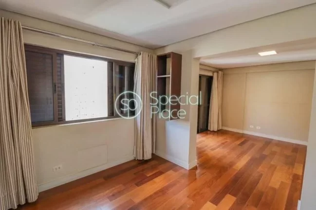 Imagem Excelente apartamento com 187m² no Itaim. 01 apartamento por andar, living amplo com varanda, andar...