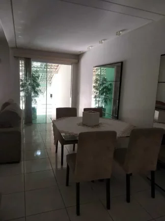 Imagem Geminado com 3 dormitórios sendo 1 suíte e 2 vagas - Floresta | Joinville/SC