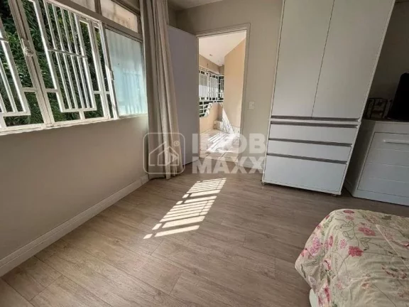 Imagem Luxuosa Casa na Asa Sul: 6 Dormitórios e 4 Suítes à Venda na W3 - 709 sul