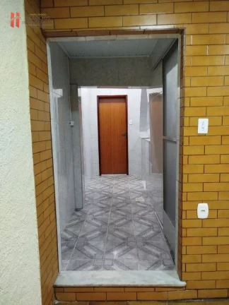 Imagem CASA AMPLA com 2 quartos para alugar na Vila Meriti em Duque de Caxias/RJ