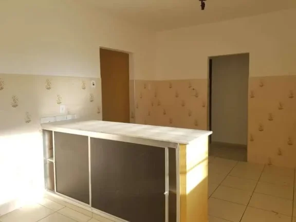 Imagem Confortável Apartamento de Três Quartos com Suíte e Garagem para Um Carro