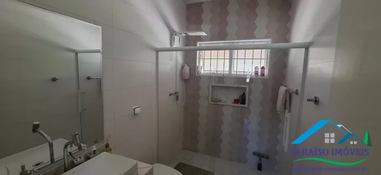 Imagem Chácara Encantadora à Venda - Conforto, Sustentabilidade e Beleza Natural