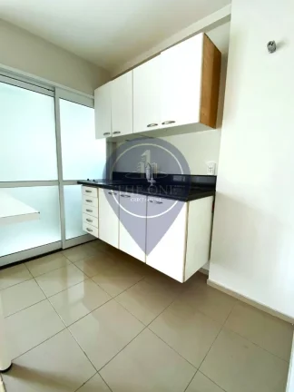 Imagem Apartamento para Locação na Vila Madalena: 1 quarto, 1 suíte, 2 salas, 2 banheiros, 1 vaga de garagem, 72m² de área. Venha conferir!