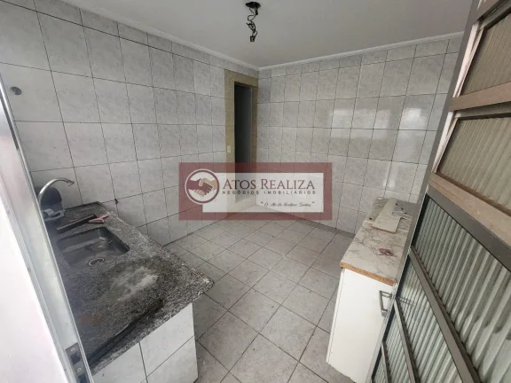 Imagem Casa à Venda no Jardim das Imbuias, SP, 125m², 2 Quartos, 2 vagas de garagens, corredor Lateral. R$: 318k OPORTUNIDADE!