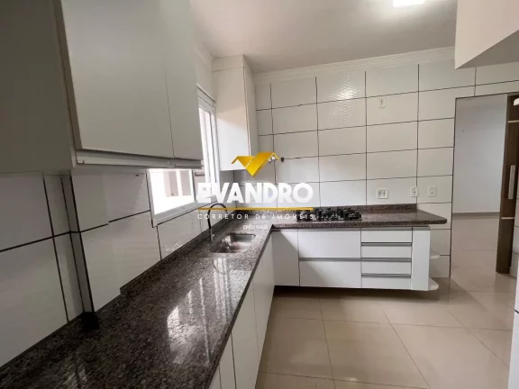 Imagem Casa em Condomínio para Venda em Cuiabá / MT no bairro Jardim Imperial