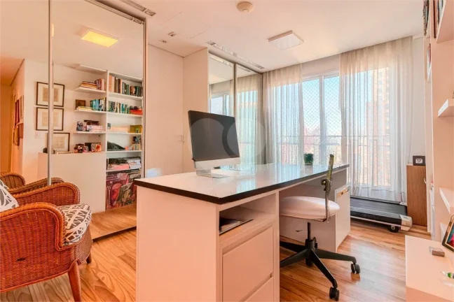 Imagem Apartamento à venda com 4 quartos, sendo 3 suítes, no condomínio Cidade Jardim, São Paulo - SP