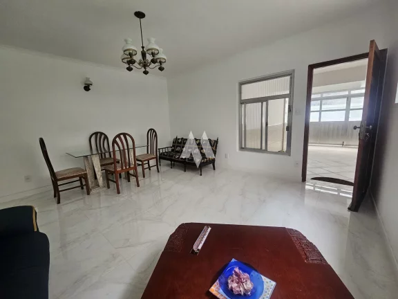 Imagem Casa Térrea no Embaré ao lado do shopping, 03 quartos e 02 vagas de garagem!