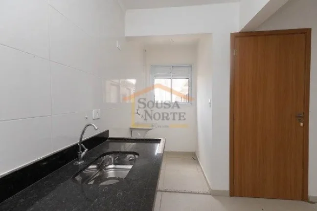 Imagem Apartamento amplo, 2 dormitórios, 1 banheiro, sala dois ambientes, cozinha com gabinete embutido e ...