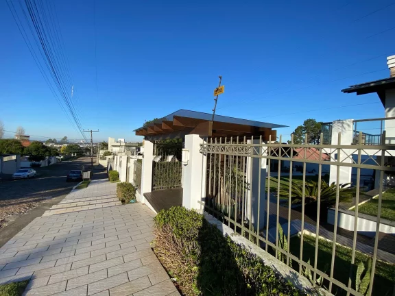 Imagem Casa à venda em Torres, Centenário, com 4 quartos, 204,24m²