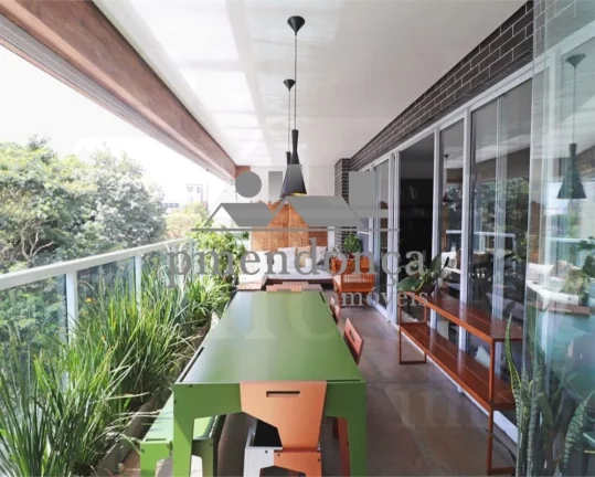 Imagem Apartamento Pinheiros Alto Padrão com 4 quartos e 4 vagas, 253 m2