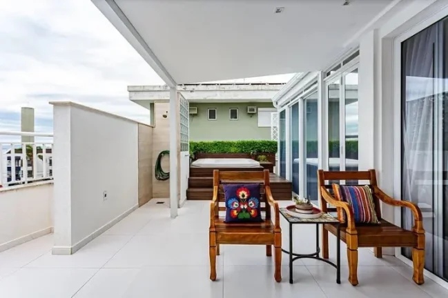 Imagem Cobertura com 3 dormitórios à venda, 250 m² por R$ 1.650.000,00 - Canasvieiras - Florianópolis/SC