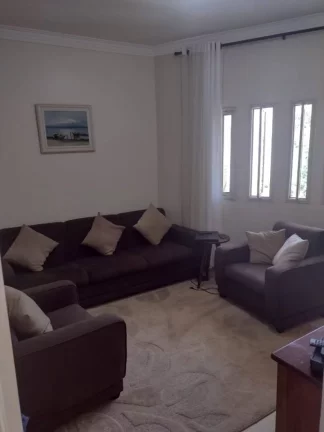 Imagem Casa à venda no Bairro Coroa do Meio - Amplos espaços, 3/4 com suíte e 4 vagas de garagem!