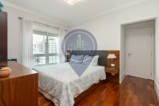 Imagem Imperdível apartamento à venda na Aclimação - São Paulo-SP! 3 quartos, 3 suítes, 2 salas, 5 banheiros, 3 vagas de garagem, 159m².