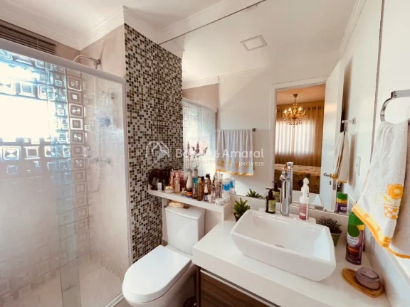 Imagem Este excelente imóvel conta com 2 dormitórios, sendo 1 suíte, sala ampla para dois ambientes e um...