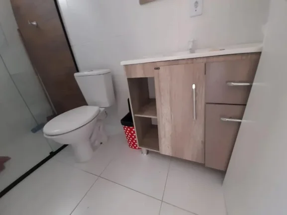 Imagem Apartamento com 1 suíte mas 1 dormitório no bairro Gravatá de Navegantes com churrasqueira a carvão e terraço a venda com Adriano Carpes Imóveis.