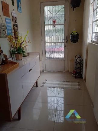 Imagem CASA COM 2 DORMITÓRIOS, COM CASAS NO FUNDO NO METRO PRAÇA DA ARVORE !!
